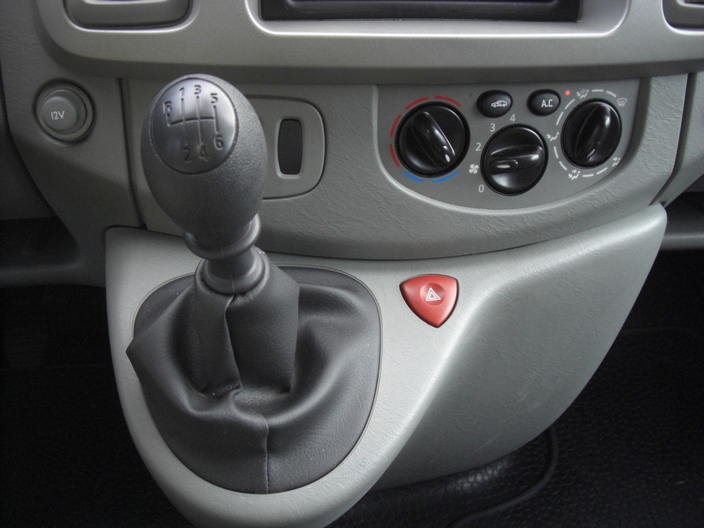 Fahrbericht Nissan Primastar Kombi 2.5 dCi 150 Premium: Transporterseele im Pkw-Gewand