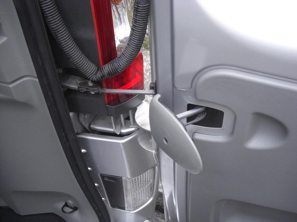 Fahrbericht Nissan Primastar Kombi 2.5 dCi 150 Premium: Transporterseele im Pkw-Gewand