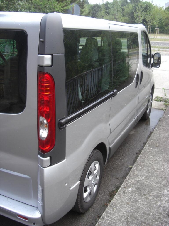 Fahrbericht Nissan Primastar Kombi 2.5 dCi 150 Premium: Transporterseele im Pkw-Gewand