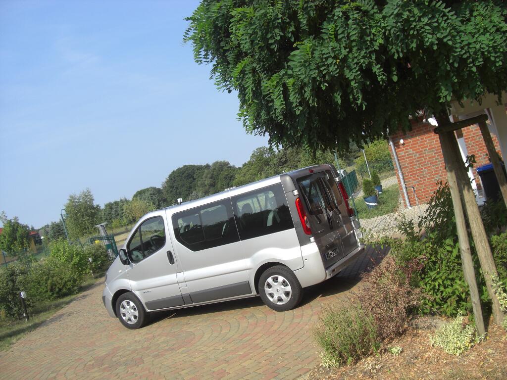 Fahrbericht Nissan Primastar Kombi 2.5 dCi 150 Premium: Transporterseele im Pkw-Gewand