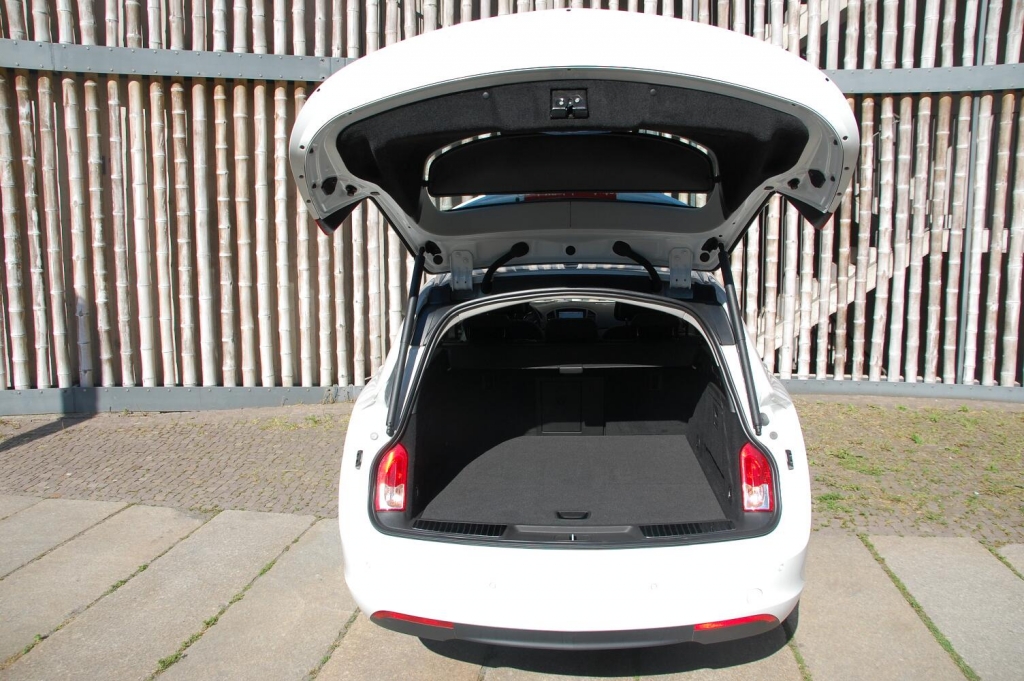 Fahrbericht Opel Insignia Sports Tourer 2.0 CDTI ecoFlex Cosmo: Geniestreich mit Öko-Anspruch