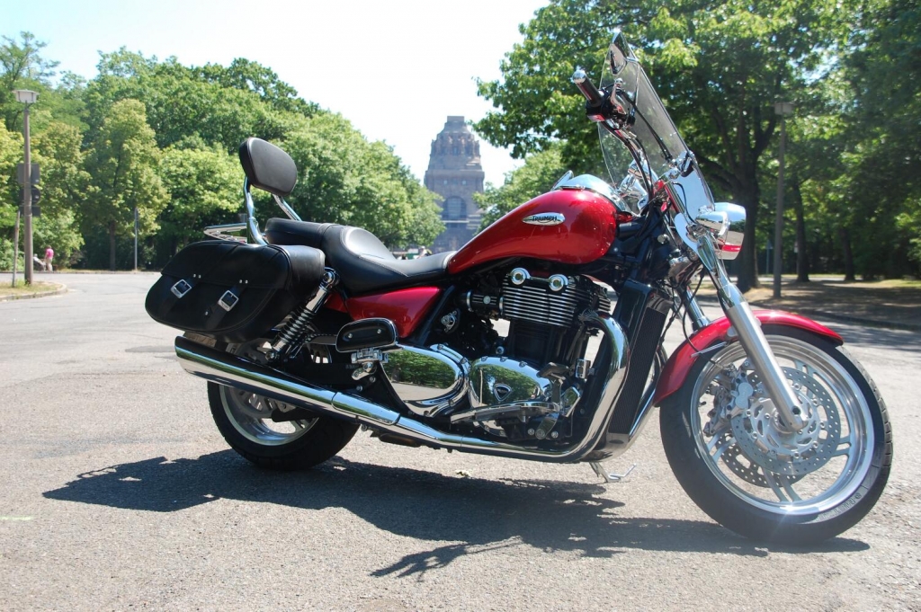 Fahrbericht Triumph Thunderbird Tour SE: Langstreckentool der Oberklasse