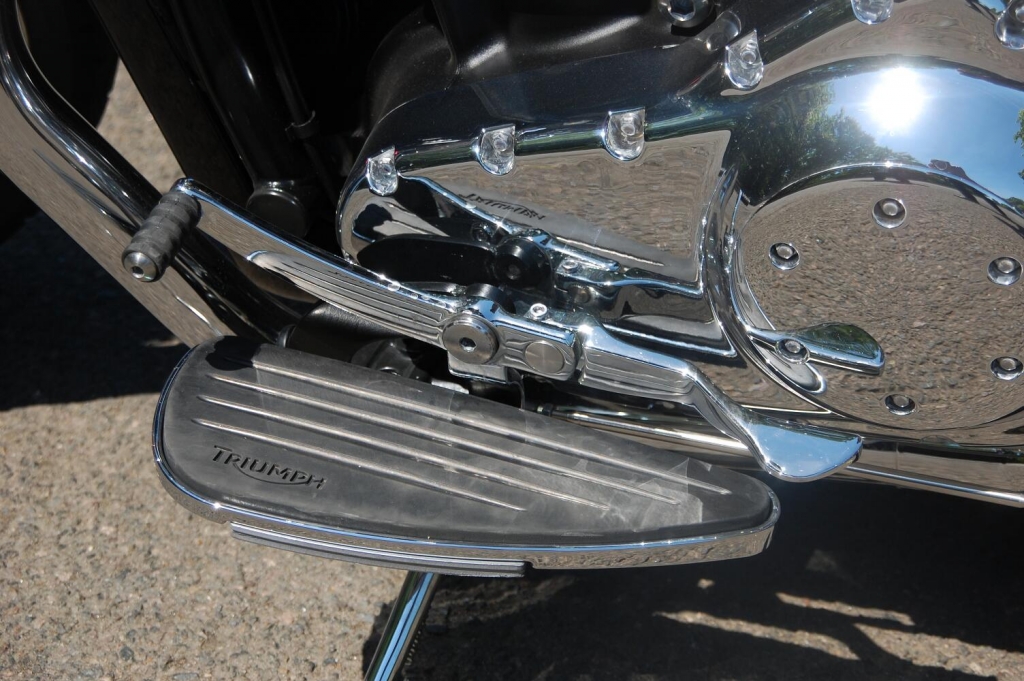 Fahrbericht Triumph Thunderbird Tour SE: Langstreckentool der Oberklasse