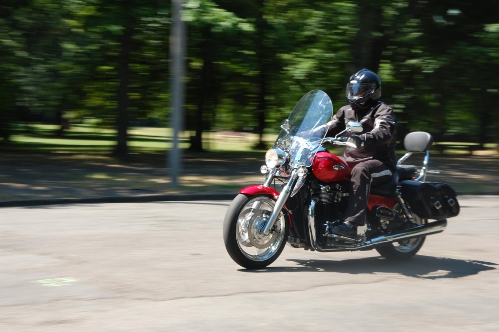 Fahrbericht Triumph Thunderbird Tour SE: Langstreckentool der Oberklasse