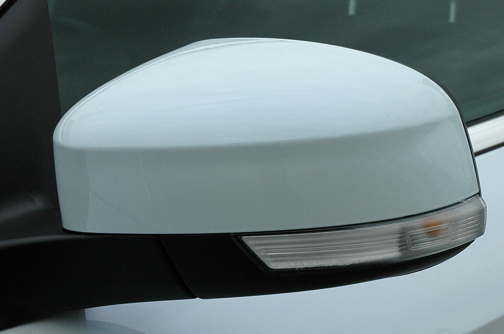 Ford Mondeo: In die Außenspiegel sind Blinkerleisten integriert. 