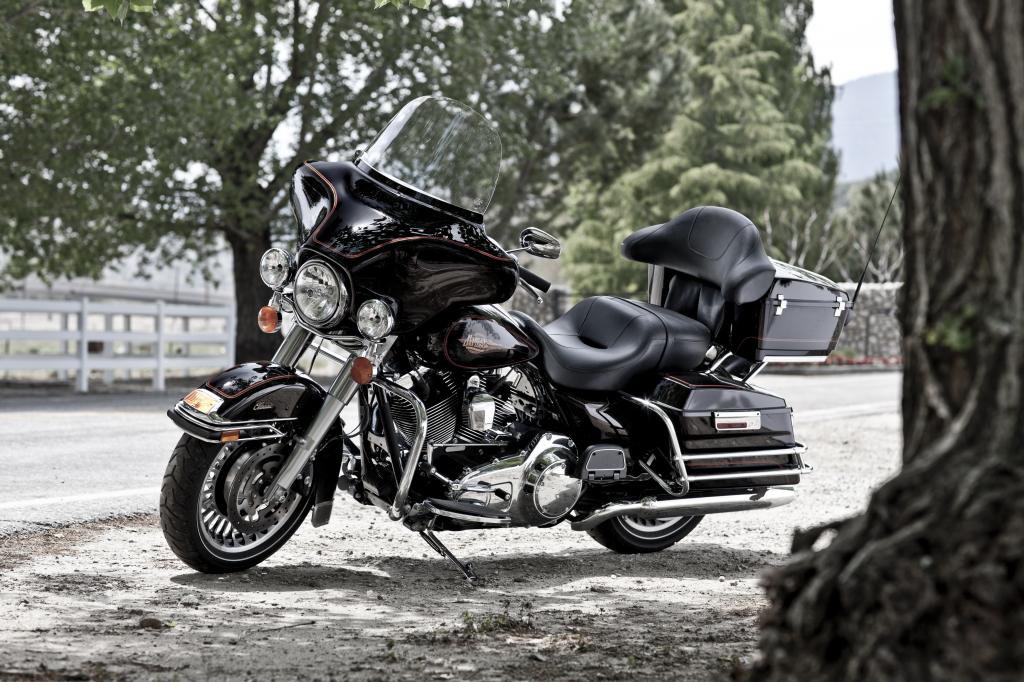 Harley-Davidson Electra Glide Classic.