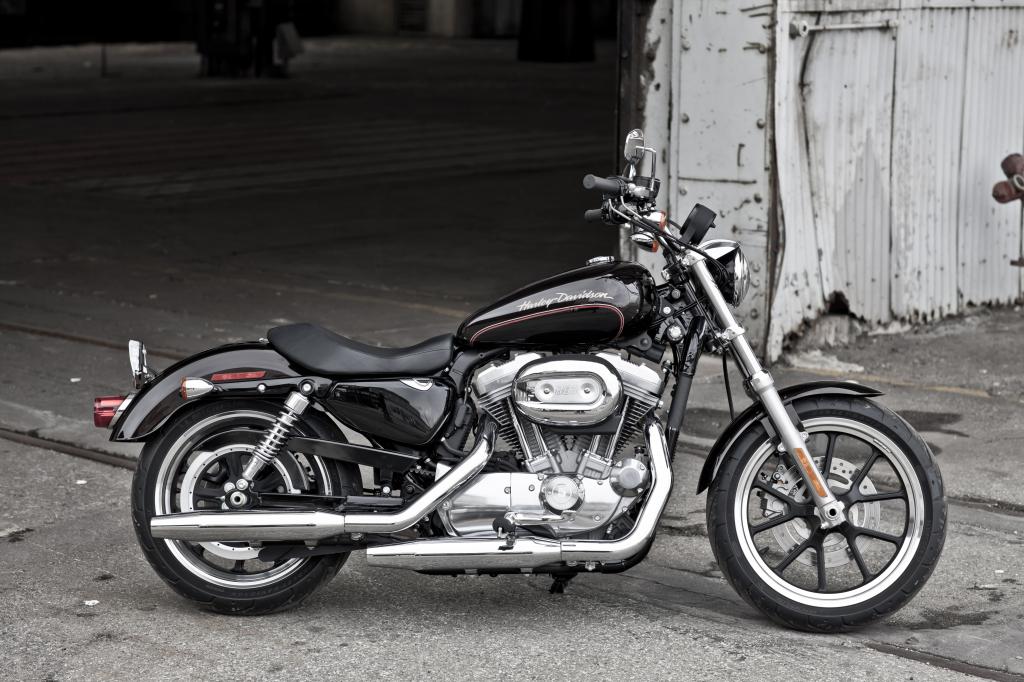 Harley-Davidson XL 883 L Super Low.