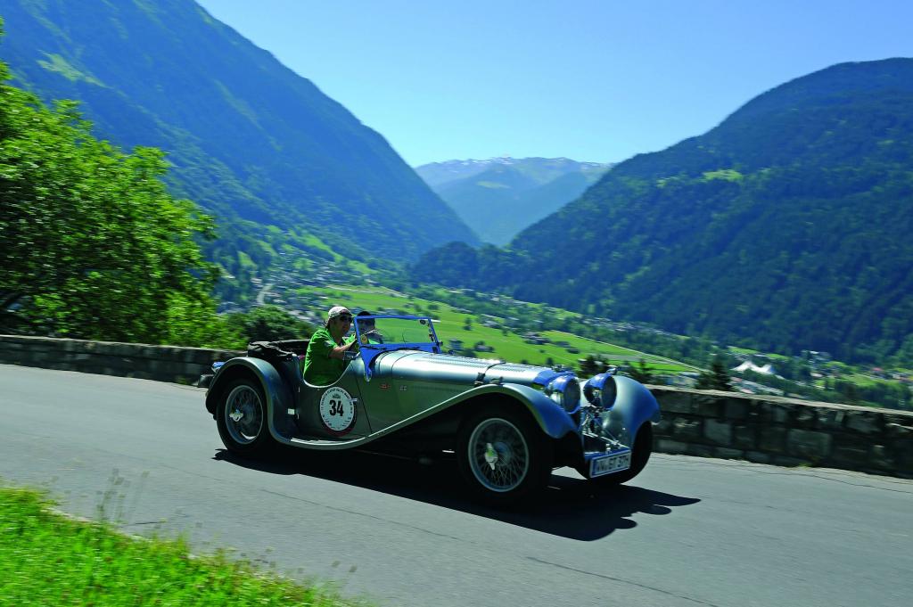 Jaguar wird 75 – und feiert auf dem Nürburgring