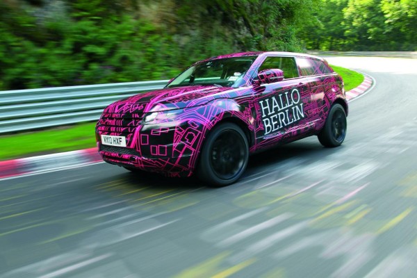 Land Rover testet Range Rover Evoque auf dem Nürburgring