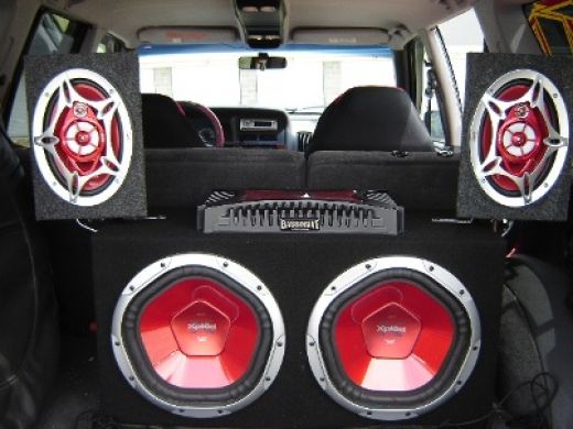 Lieblingssongs für den Sommer im Auto