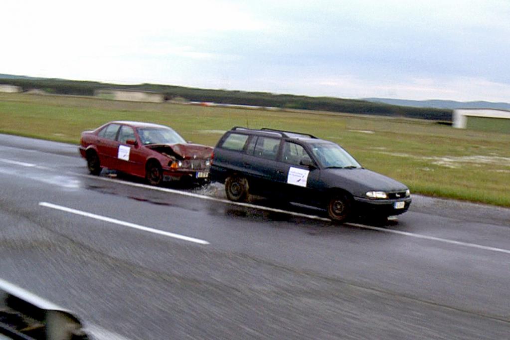 Mangelnder Sicherheitsabstand: Fahrer überschätzen sich 