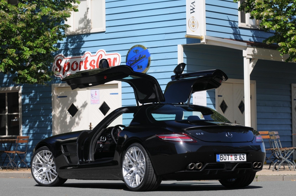 Mercedes SLS AMG im Brabus-Trimm: Leichter dank Carbon