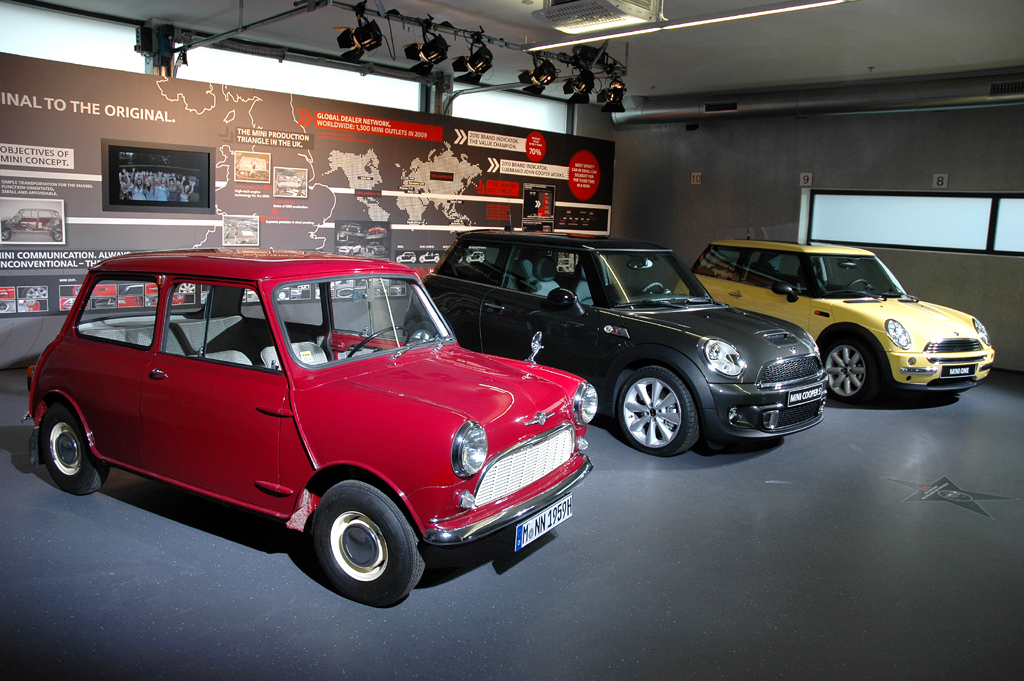 Mini-Parade bei der Präsentation der aktualisierten Produktfamilie. 
