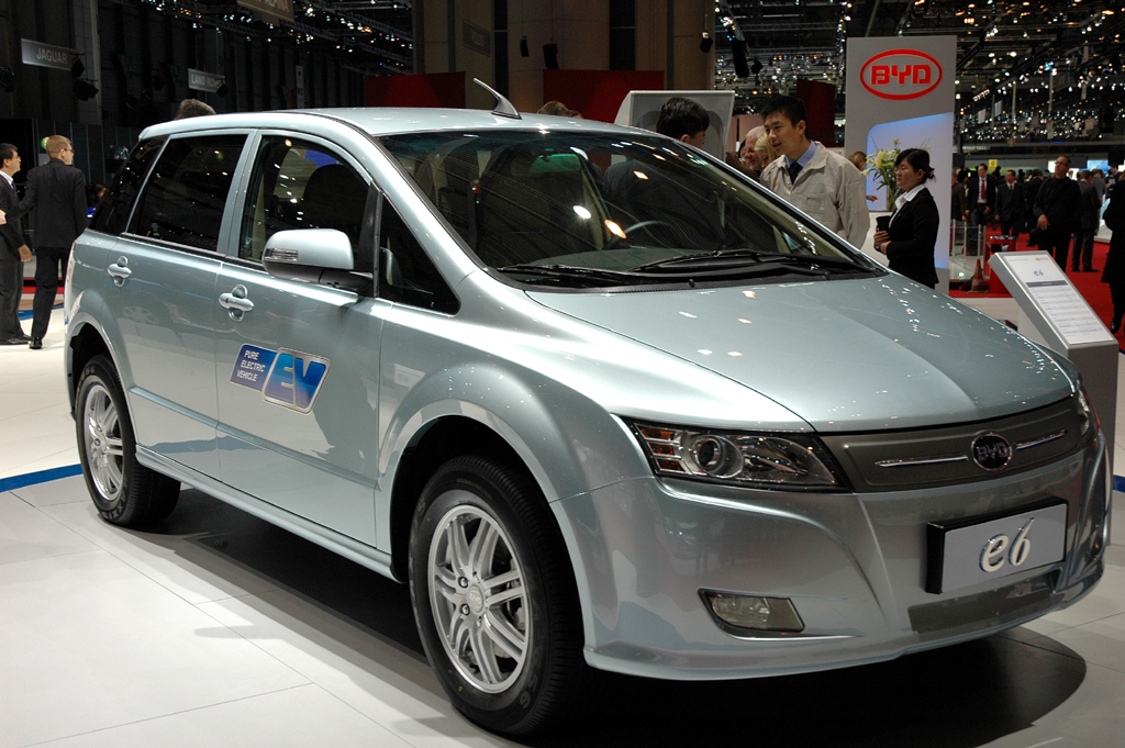 Mit Alternativantrieb: BYD-Elektro-e6 