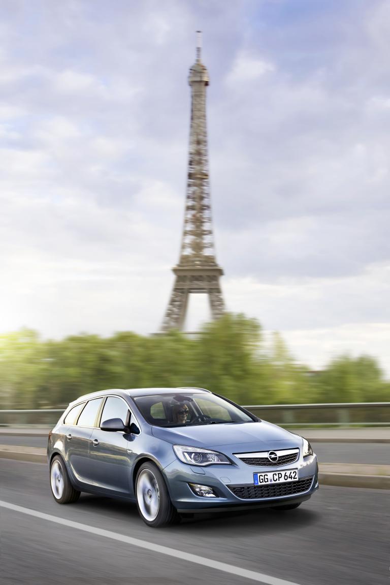 Opel Astra Sports Tourer.