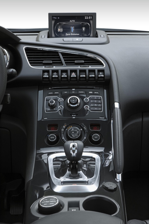 Peugeot 3008 Hybrid4 kommt im Frühjahr 2011