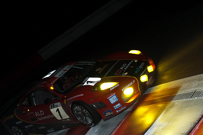 Podestplatz für den Audi R8 LMS in Spa