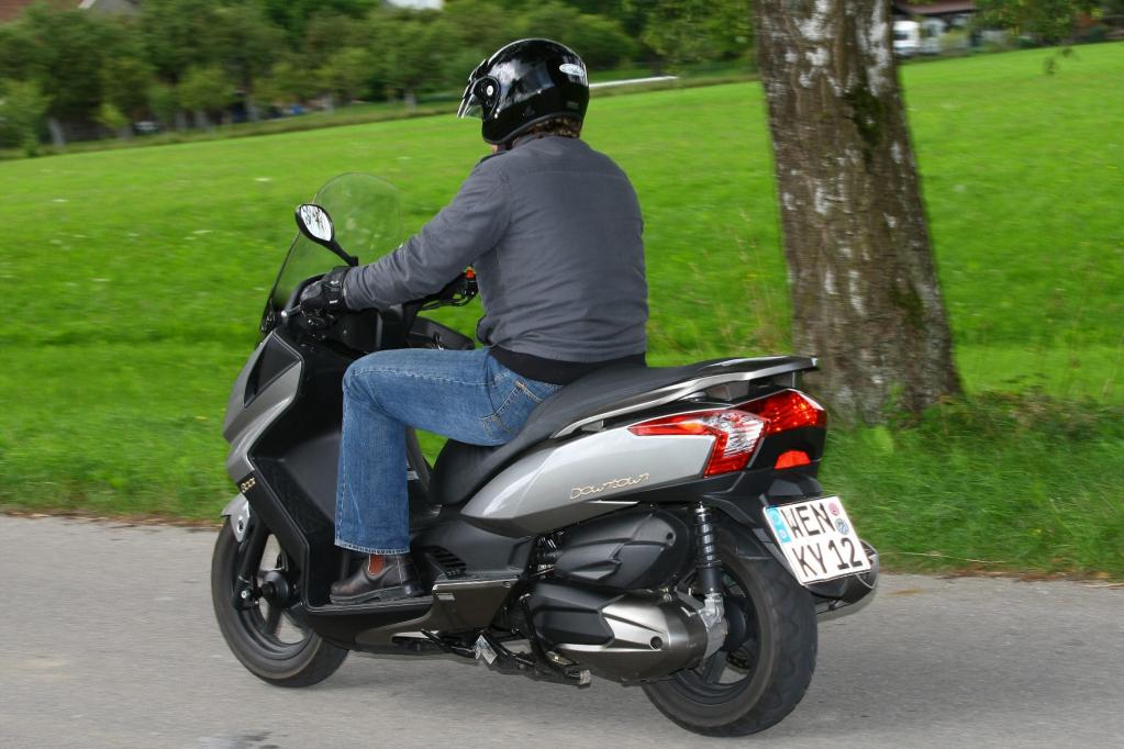 Roller-Fahrbericht: Kymco Downtown 300i - Der Schnellste seiner Klasse 