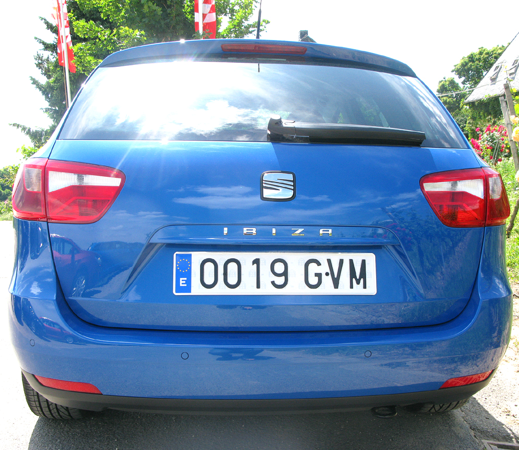 Seat Ibiza ST: Heckansicht. 