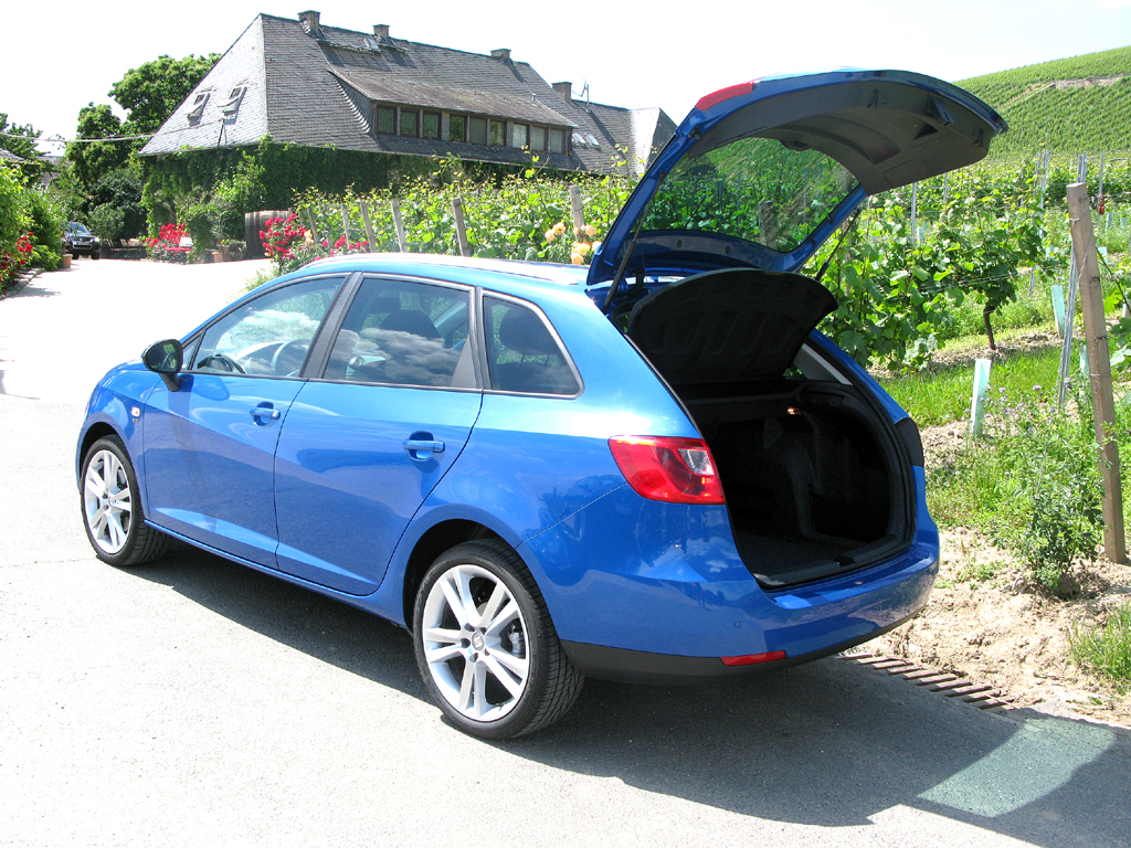 Seat Ibiza ST: Ins Stauabteil passen 430 bis fast 1170 Liter Gepäck hinein. 