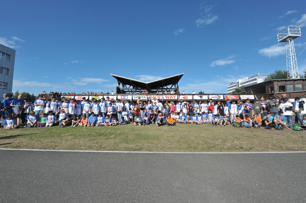 Tamiya Fighter-Cup 2010: Motorsport im Mini-Format – Spannung XXL