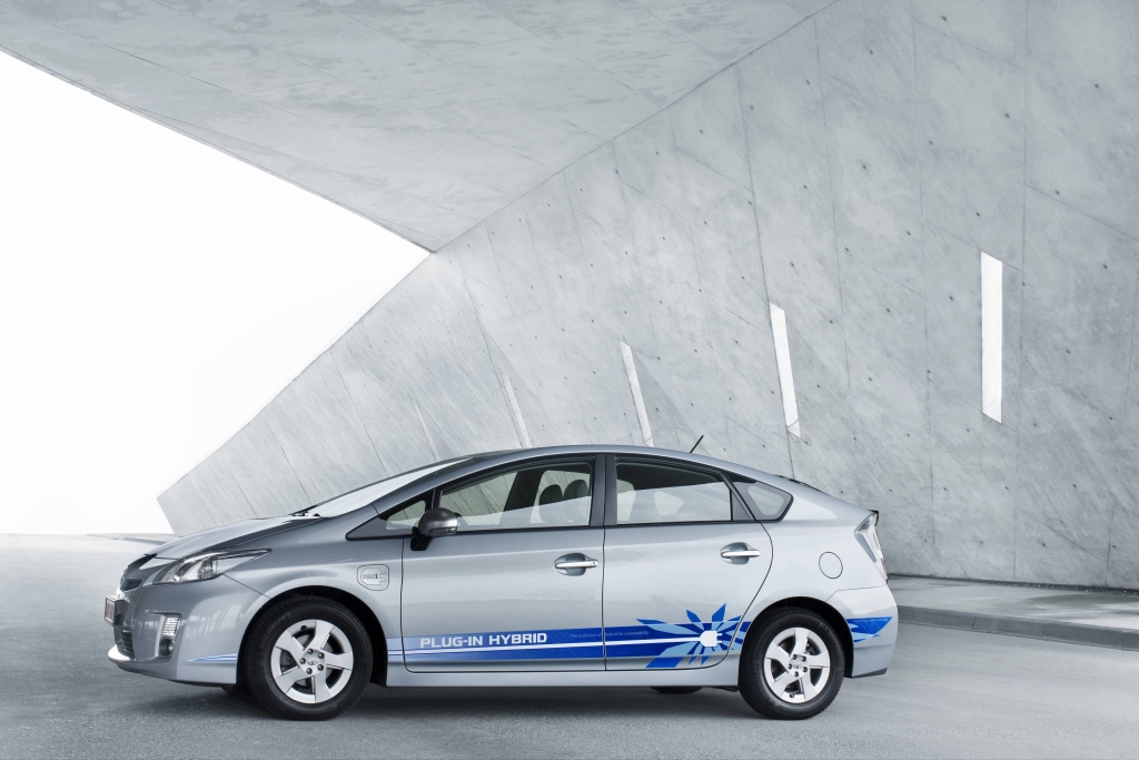 Toyota Prius Plug-in heizt elektrisch ein 