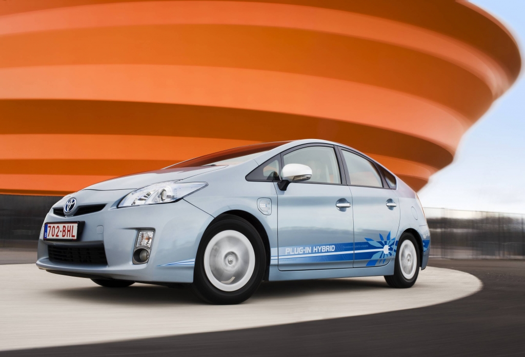 Toyota Prius Plug-in heizt elektrisch ein 