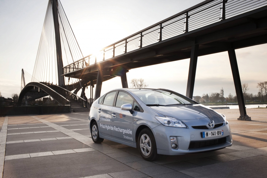 Toyota Prius Plug-in heizt elektrisch ein 