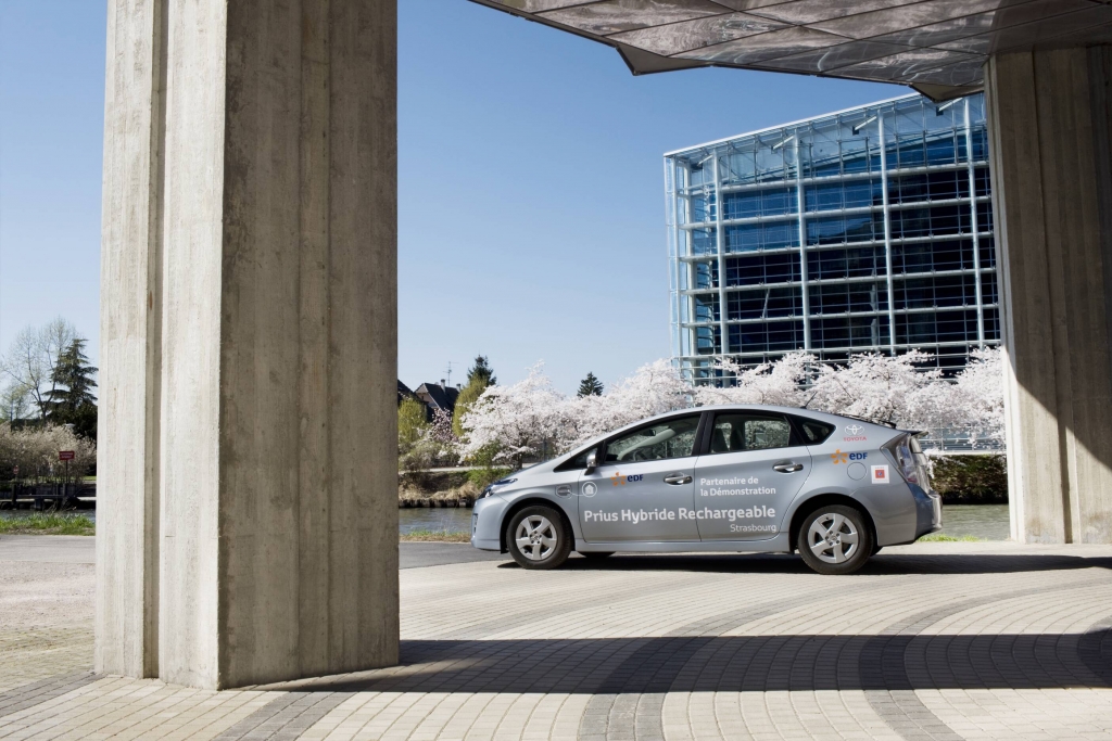 Toyota Prius Plug-in heizt elektrisch ein 