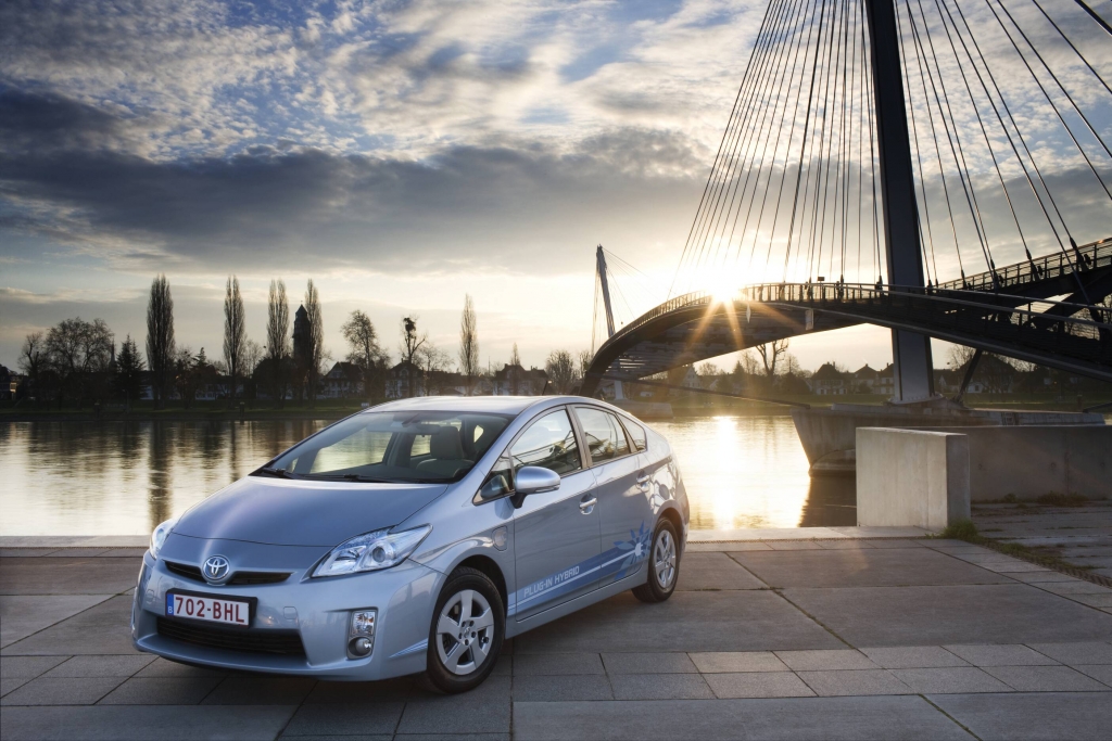 Toyota Prius Plug-in heizt elektrisch ein 
