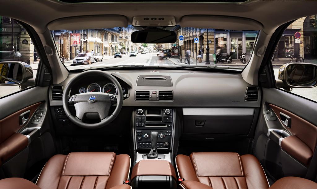 Volvo XC90 jetzt auch als Fronttriebler