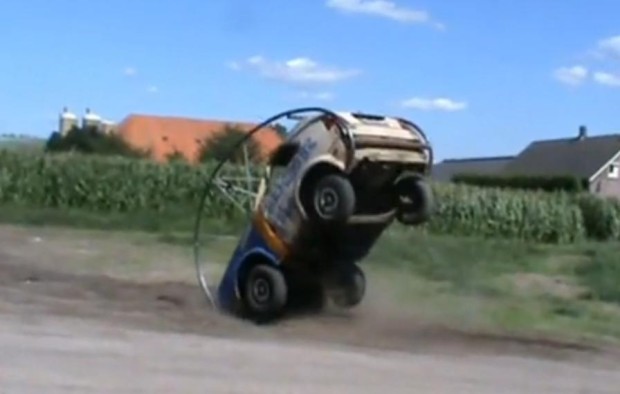 Wenn ein Golf vor Freude Purzelbäume macht