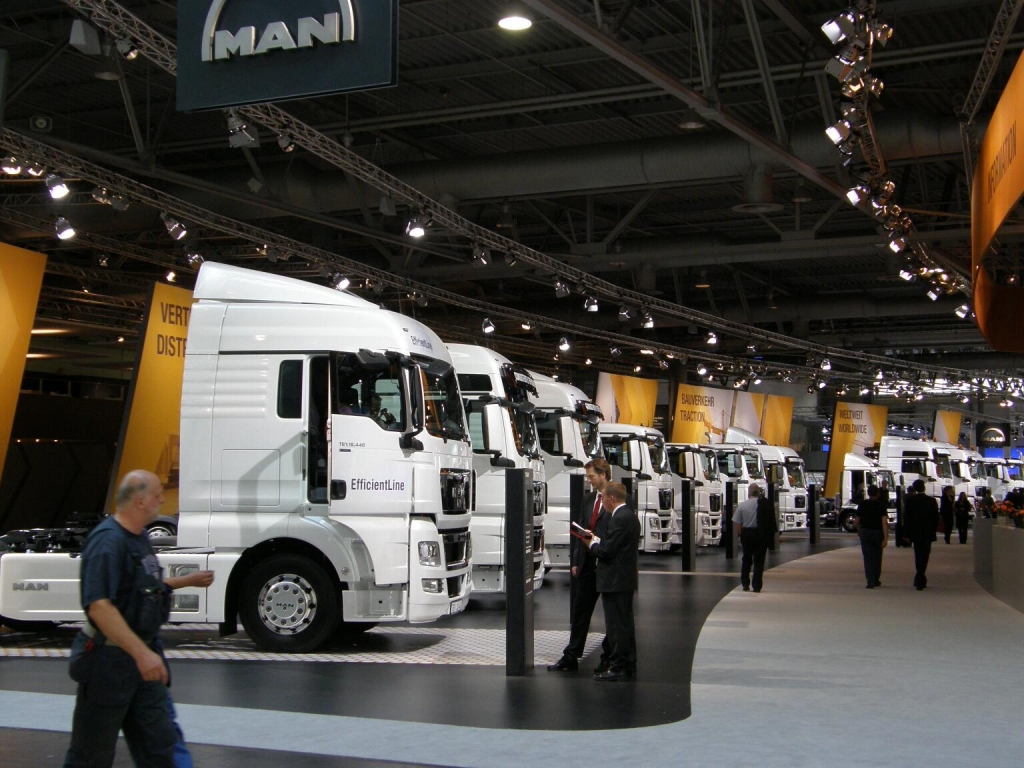 63. IAA Nutzfahrzeuge 2010: Premierenfeuerwerk und Innovationen in Hannover