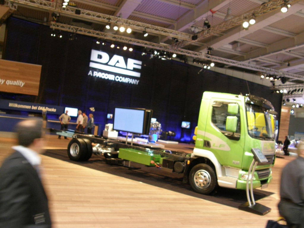 63. IAA Nutzfahrzeuge 2010: Premierenfeuerwerk und Innovationen in Hannover