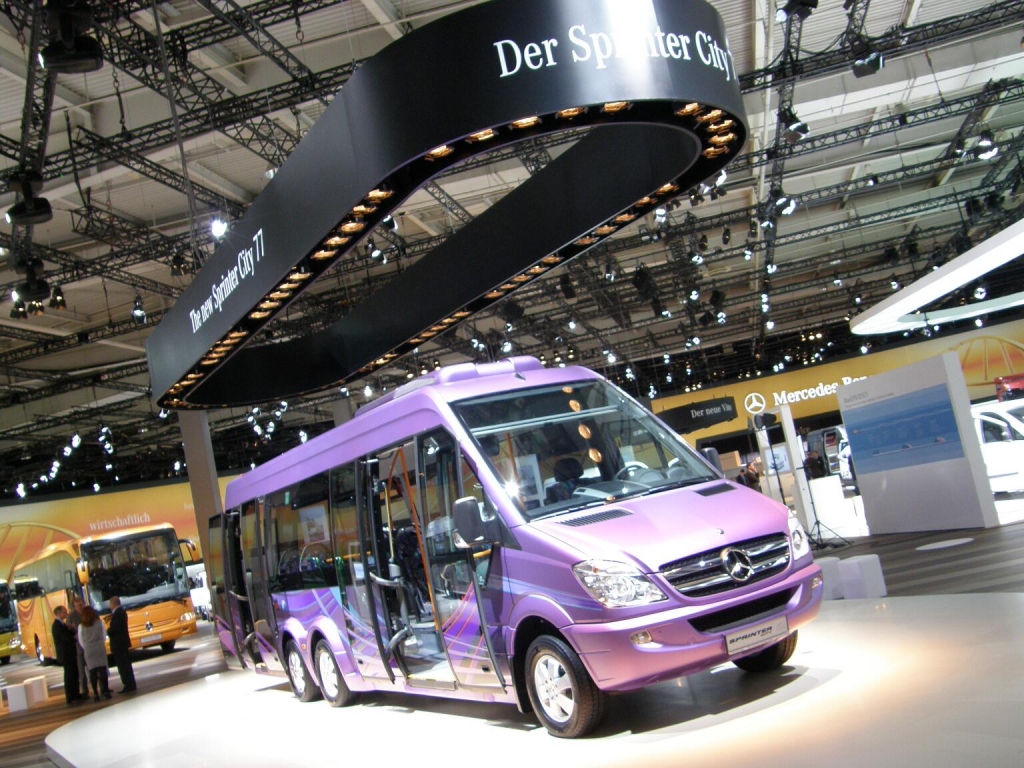 63. IAA Nutzfahrzeuge 2010: Premierenfeuerwerk und Innovationen in Hannover
