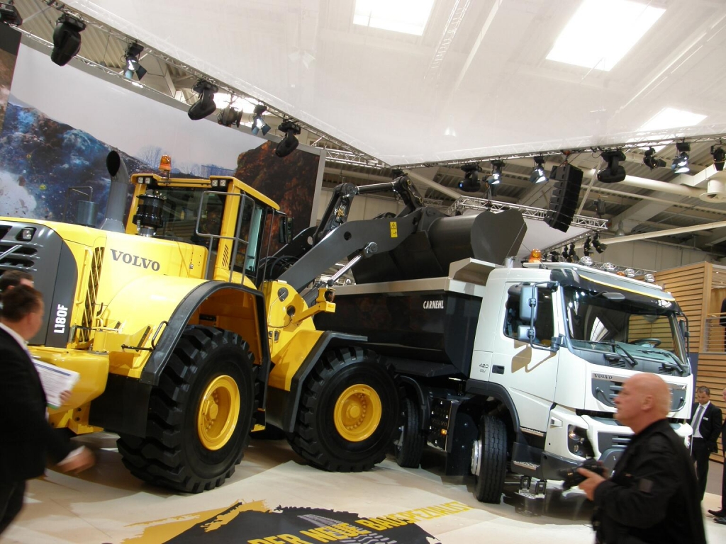 63. IAA Nutzfahrzeuge 2010: Premierenfeuerwerk und Innovationen in Hannover
