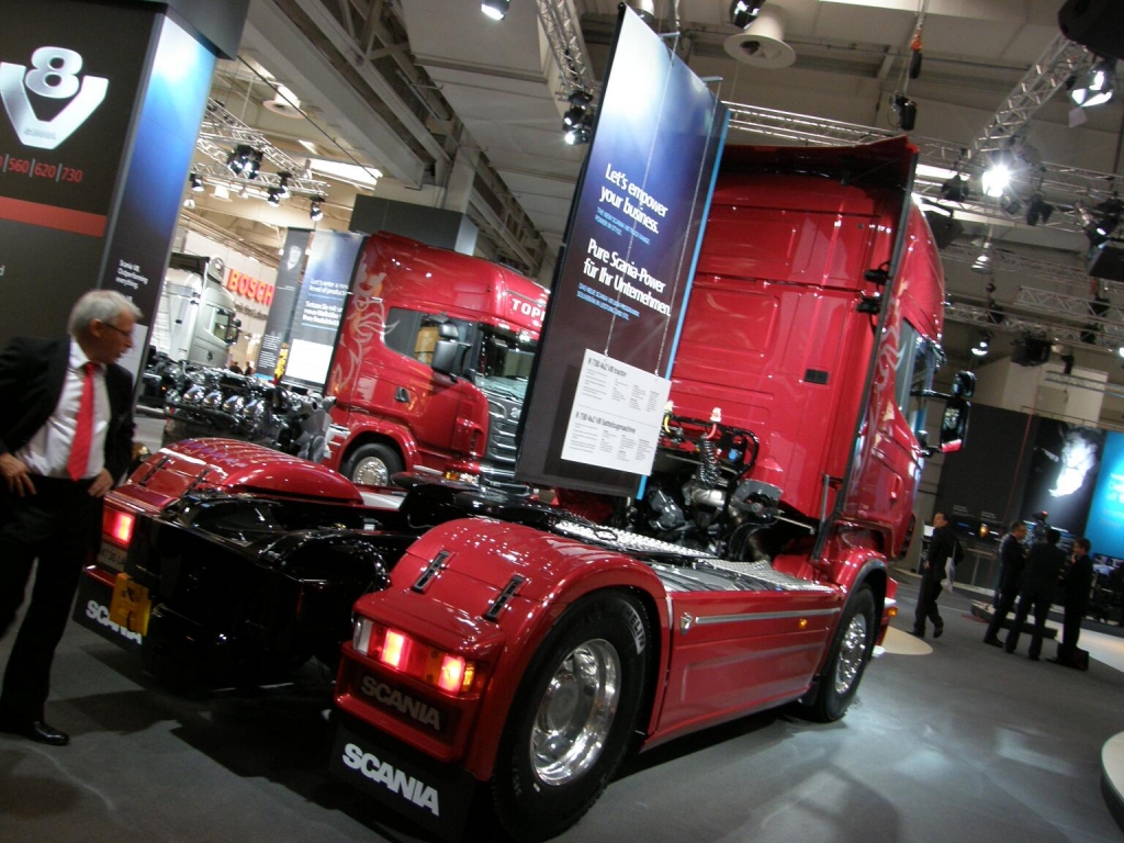 63. IAA Nutzfahrzeuge 2010: Premierenfeuerwerk und Innovationen in Hannover