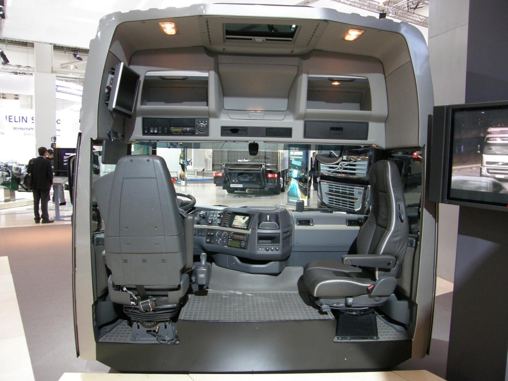 63. IAA Nutzfahrzeuge 2010: Premierenfeuerwerk und Innovationen in Hannover