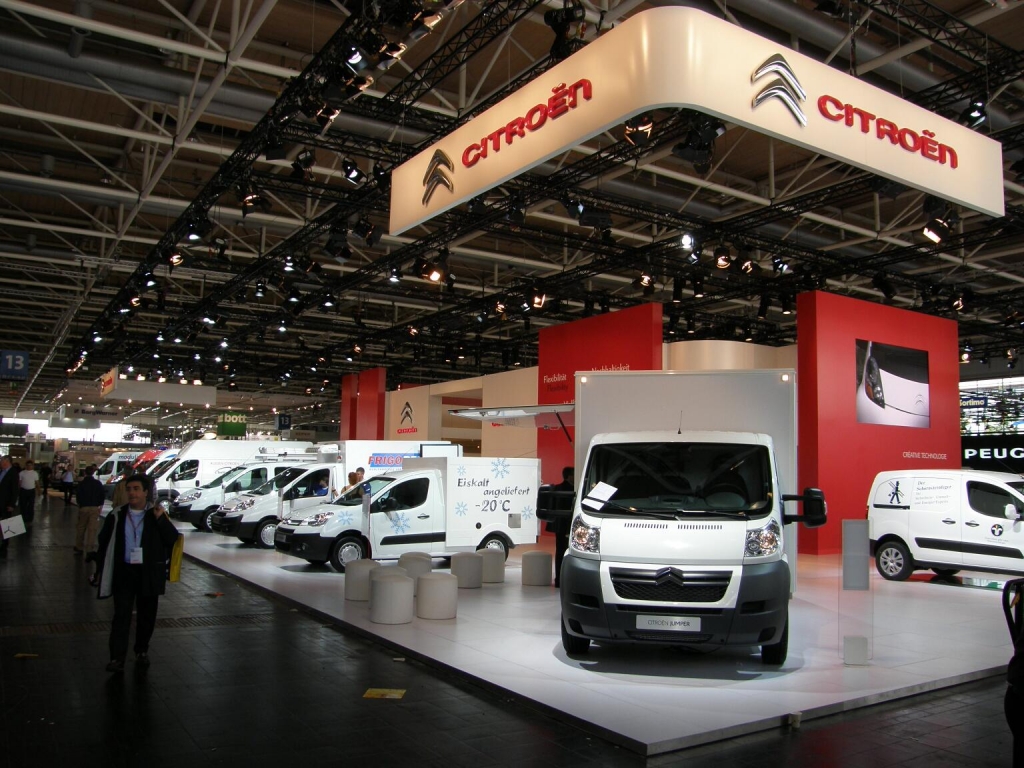63. IAA Nutzfahrzeuge 2010: Premierenfeuerwerk und Innovationen in Hannover
