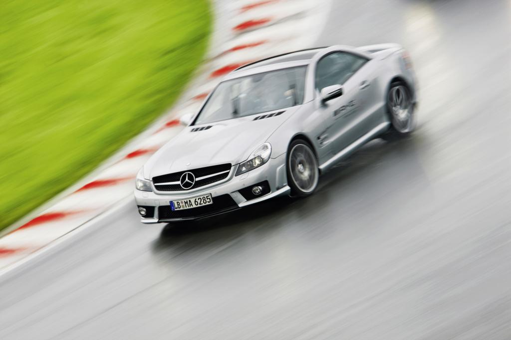 AMG-Driving Academy für mehr Sicherheit und Fahrspaß