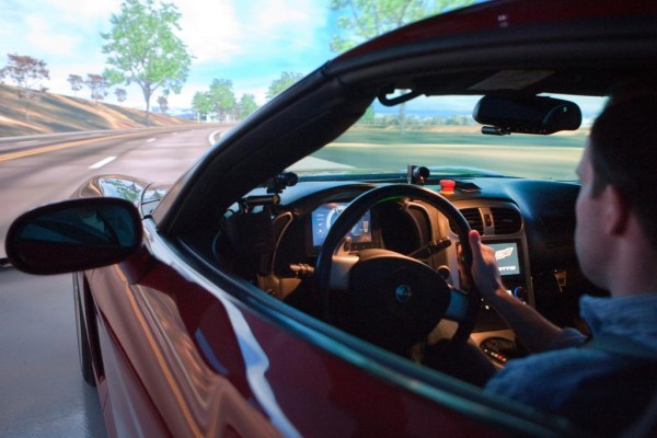 Auto-Infotainment: Zur Sicherheit auf den virtuellen Prüfstand  
