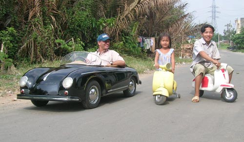 Bei den Harringtons gibt es jetzt nicht mehr nur Autos, sondern auch Roller
