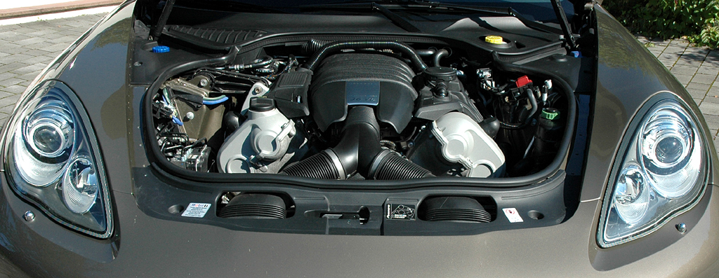 Blick unter die Motorhaube auf den 3,6-Liter-Sechszylinder.