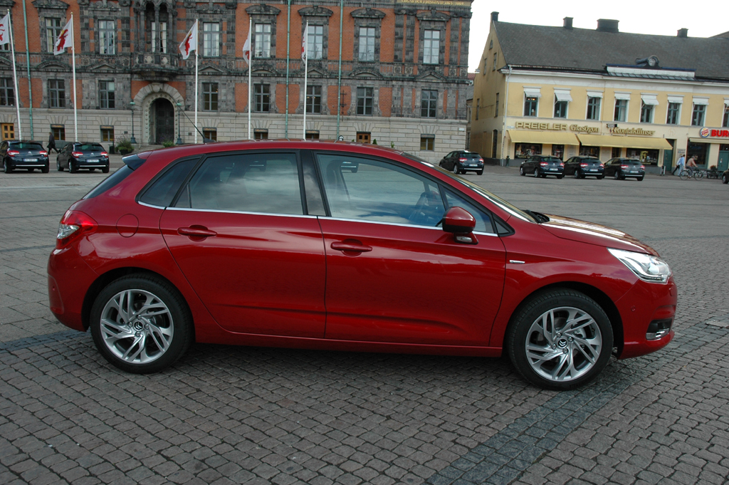 Citroën C4: Seitenansicht.