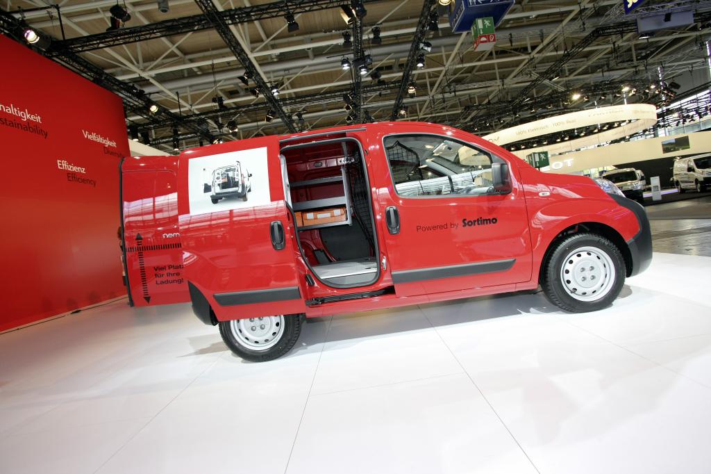 Citroen Nemo mit Werkstattausstattung.