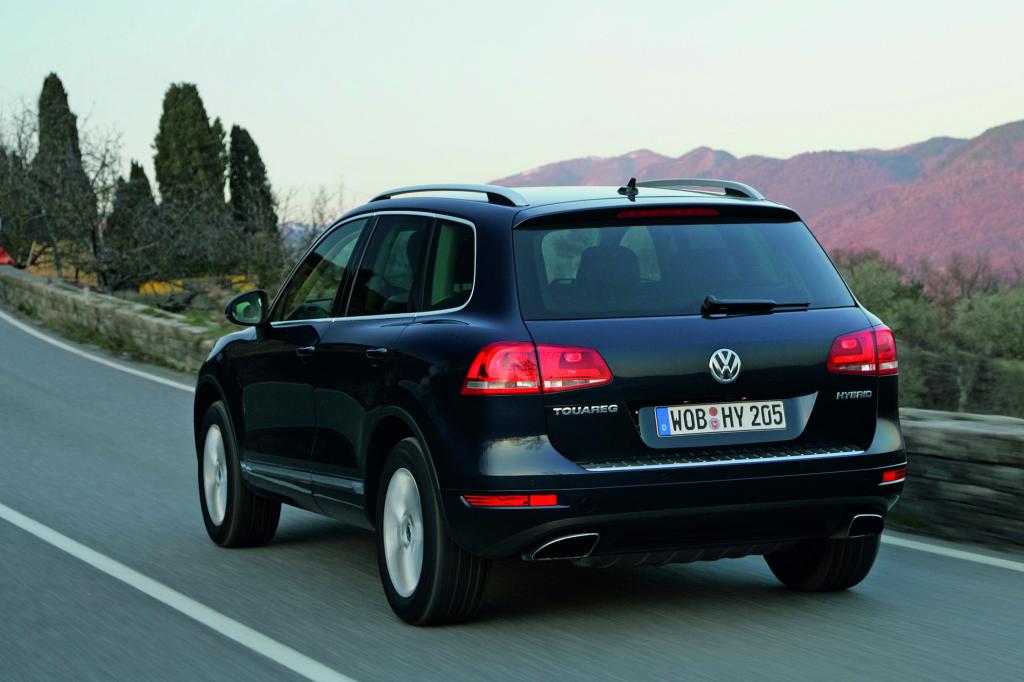 Der 3,0-Liter-V6-Benziner mit Kompressor leistet 245 kW/333 PS