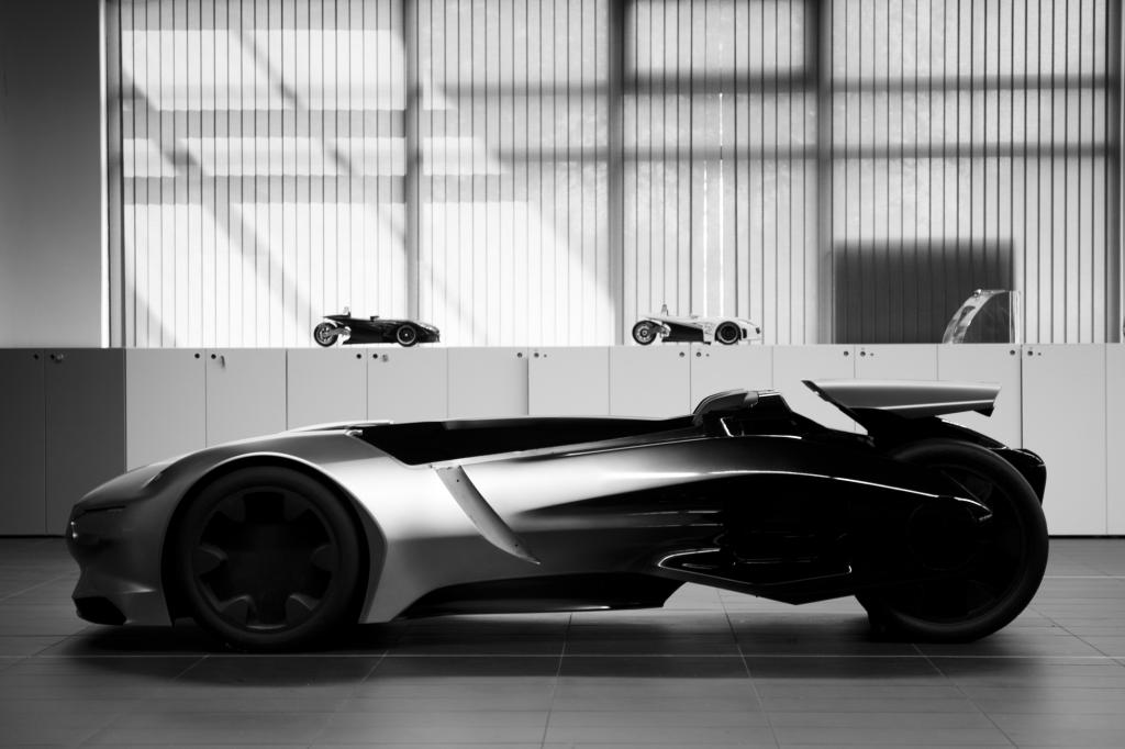 Der Peugeot EX1 im Studio