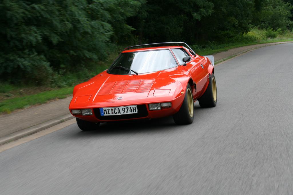 Der historische Stratos ist 3,67 Meter lang und nur 1,08 Meter hoch