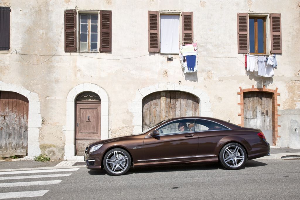 Der neue Mercedes Benz CL - Sparsamer HighEnd-Bolide mit bis zu 630 PS