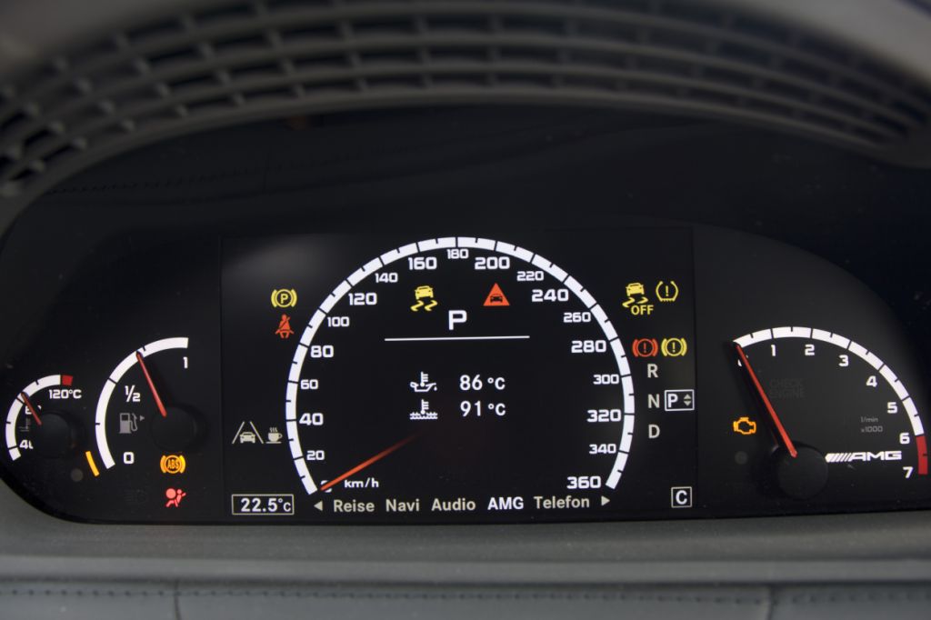 Der neue Mercedes Benz CL - Sparsamer HighEnd-Bolide mit bis zu 630 PS
